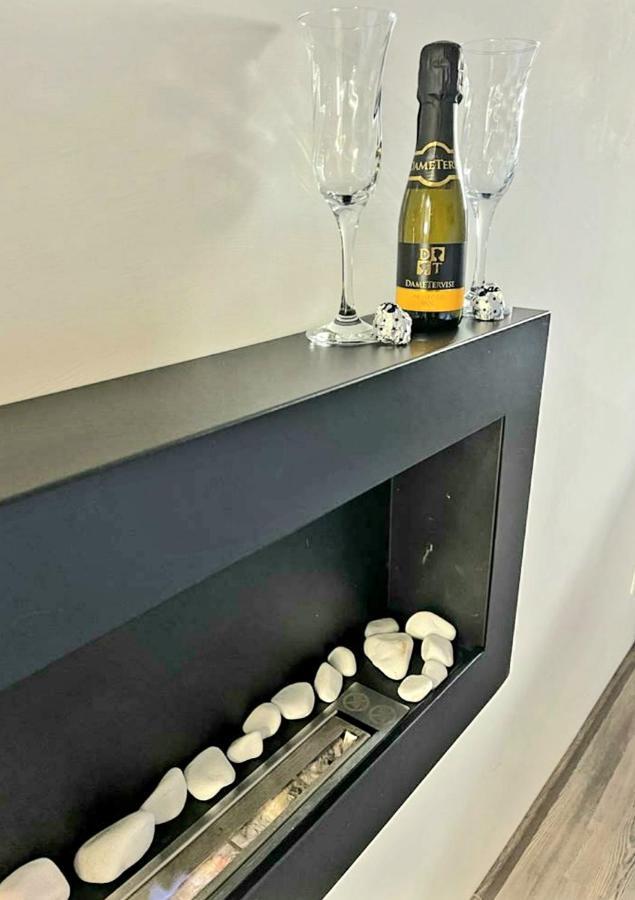 Appartement La Dimora Nel Borgo à Vitorchiano Extérieur photo